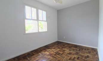 Imagem 3: Apartamento para venda tem 51 metros quadrados com 2 quartos em Menino Deus - Porto Alegre