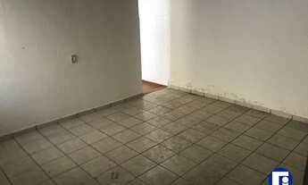 Imagem 3: Terreno a Venda com 240m² (Duas casas no quintal