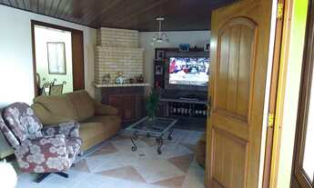 Imagem 4: Casa a venda na zona sul de Porto Alegre, três dormitórios amplos, suíte, sala de estar co