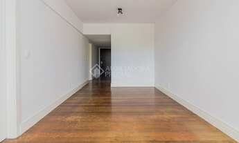 Imagem 2: Apartamento para venda tem 90 metros quadrados com 2 quartos em Auxiliadora - Porto Alegre