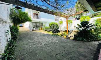 Imagem 6: Casa térrea com 560m2 de terreno, com piscina e muito jardim no coração da City lapa!!!