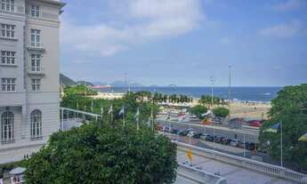 Imagem 3: Av. Atlântica lindo apartamento edifício Chopin, 300m2, 3 quartos, suíte, vista lateral ma