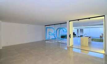 Imagem 2: Casa Triplex Contemporânea Vivendas do Sol Recreio