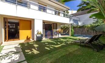 Imagem 4: Descubra o refúgio perfeito: Casa em condomínio fechado com segurança, privacidade e confo