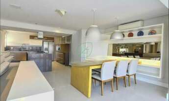 Imagem 2: Apartamento com 144m² 2 suítes e 3 vagas Andar Alto Mobiliado