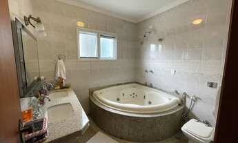 Imagem 3: Casa de condomínio para aluguel e venda tem 353 metros quadrados com 4 quartos