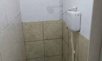 Imagem 2: ALUGA-SE BOX Quarto com aluguel por R$1.500 /mês