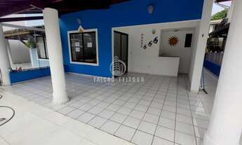 Imagem 2: Casa para Venda em Camaçari, Barra do Jacuípe (Monte Gordo), 5 dormitórios, 3 suítes, 5 ba