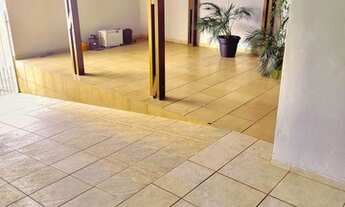 Imagem 2: Casa para venda possui 140 metros quadrados com 5 quartos sendo 3 suítes