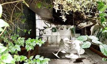 Imagem 3: Casa de Luxo em Condomínio Fechado no Grajaú com Piscina, Pub e 3 Quartos Amplos