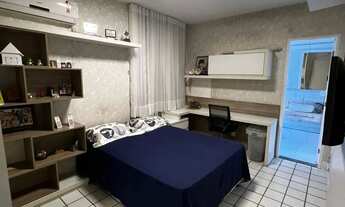 Imagem 7: Imóvel para aluguel e venda possui 210 metros quadrados com 4 quartos