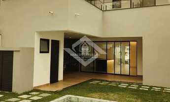 Imagem: Casa de 3 suites, área gourmet e piscina