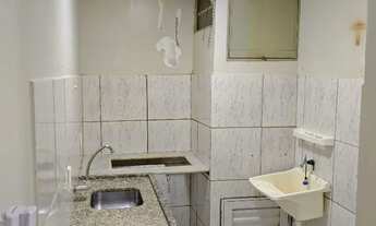 Imagem 6: Vendo kitnet 1 andar c/2 qtos, banheiro, cozinha e Sl- Polo de modas - lado Parque Denner