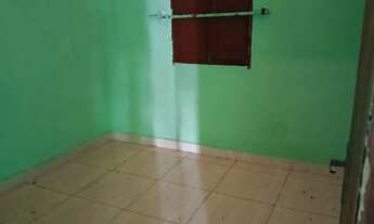 Imagem 6: Terreno de 2.300M² com 1 casa e 2 kitnets construída