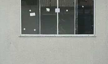 Imagem: Casa á venda com 2 quartos sendo 1 suíte