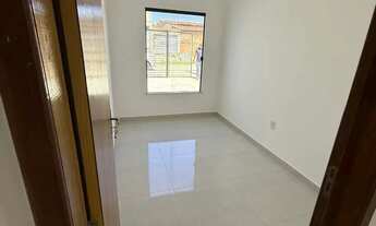 Imagem 4: Vendo casa de 2/4 sendo uma suíte no sim