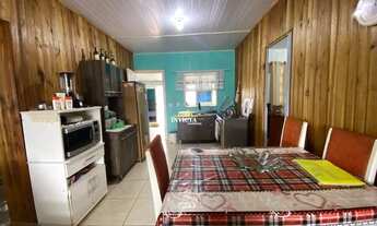 Imagem 7: Casa de madeira a beira mar Balneário Riviera