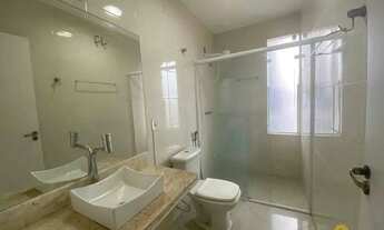 Imagem 7: Casa espaçosa com 3 quartos, ampla suíte e churrasqueira na Morada da Colina