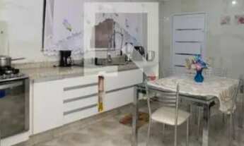 Imagem 5: Casa sobrando Casa com 3 dormitórios