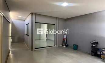 Imagem: Sobrado à venda em Terra Jardim com 3 quartos