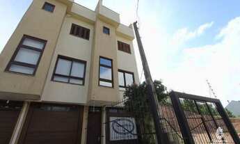 Imagem 2: Casa em Hípica Casa com 3 dormitórios