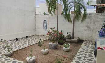 Imagem 5: Casa a venda no condomínio Rio São Lourenço com 3 quartos sendo 1 suíte