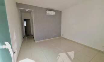 Imagem 2: Excelente casa linear ao lado do Park Shoppping condomínio com piscina