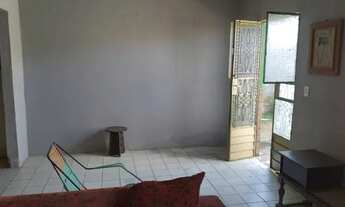 Imagem 4: Paula - Saia do Aluguel - Maria Helena