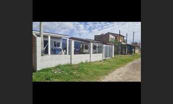 Imagem: Casa em cidreira com piscina