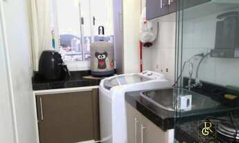 Imagem 2: Apartamento para Venda em Itajaí, centro, 2 dormitórios, 1 suíte, 2 banheiros, 1 vaga