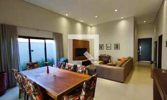 Imagem 2: Casa de Condomínio para Aluguel - Vila do Golfe, 3 Quartos, 185 m2