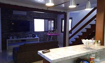 Imagem 2: CASA ESTILO SOBRADO À VENDA COM 2 QUARTOS, SUITE E DUAS VAGAS, BAIRRO VILA NOVA, PORTO ALE