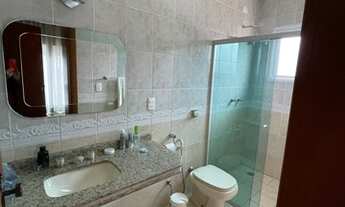 Imagem 4: Casa de condomínio para aluguel e venda tem 353 metros quadrados com 4 quartos