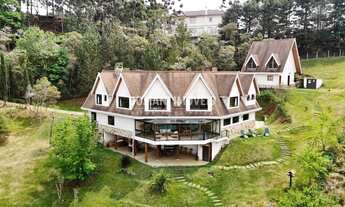 Imagem: Casa em Condomínio de Luxo na Região da