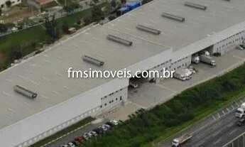 Imagem 3: Galpão industrial para locação em Barueri-SP, bairro Tamboré: 4 salas, 3 banheiros, 6 vaga