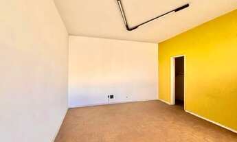 Imagem: ALUGA SE SALA AMPLA COM ELEVADOR E PORTEIRO