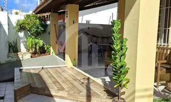 Imagem 3: Casa à Venda no Bairro Coroa do Meio Espaço, Conforto e Excelente Localização!