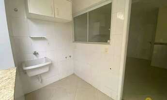 Imagem 3: Casa espaçosa com 3 quartos, ampla suíte e churrasqueira na Morada da Colina