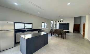 Imagem 7: Casa com 4 suítes Disponível para VENDA ou LOCAÇÃO Localizada no Condomínio Figueira Garde