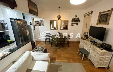 Imagem 7: NA CHARMOSA URCA, UM LINDO APARTAMENTO DESPERTA HISTÓRIAS DESDE A PRIMEIRA LUZ DA MANHÃ. C