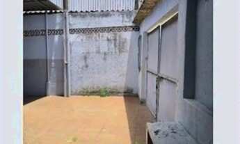 Imagem 4: 2 imóveis -Terreno com aproximadamente 720m2 e área construída com aproximadamente 500 M2