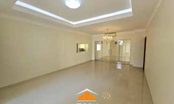 Imagem: Lindo Sobrado no Condomínio Porto Seguro