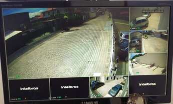 Imagem 3: Casa nova em condomínio fachado e área de laser, segurança e natureza