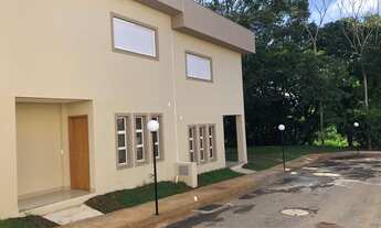 Imagem 2: Sobrados em condomínio fechado