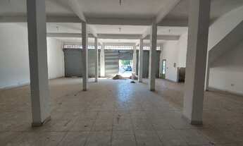 Imagem 4: Alugo Lojão Com 260 M² Com Pé Direito de 4 Metros Em Araçás Ideal Para Farmácia