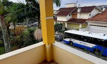 Imagem 3: Casa 2 pav.4 dormit., 2 garagens cobertas, vista para o mar - Coqueiros - Florianópolis