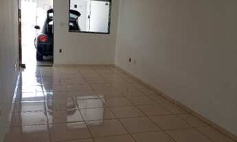 Imagem 5: Vendo esta casa leia bem anucio