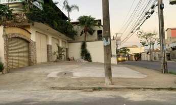 Imagem 3: Loja com 400 m2 - banho e 5 vagas frontais - Barreiro