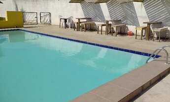 Imagem 4: Clube de piscina com casa