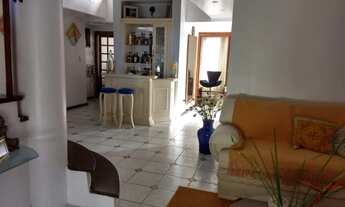 Imagem 3: Casa para Venda - 220m², 3 dormitórios, sendo 2 suites, 4 vagas - Centro